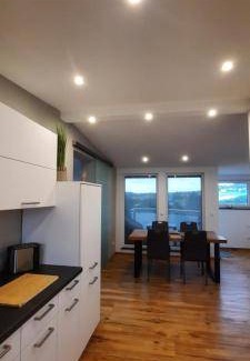 Rederscheid Apartment | 98 m² Apartment ∙ 2 bedrooms ∙ 4 guests