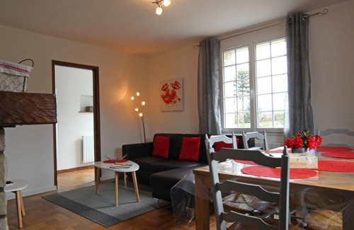 Couville Cottage | 98 m² Cabin ∙ 3 bedrooms ∙ 6 guests