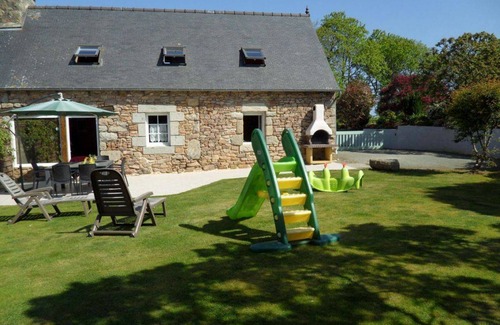 Pleumeur-Gautier House | 98 m² Gîte ∙ 3 bedrooms ∙ 5 guests