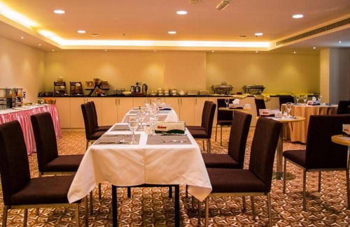 Al Khuwair Apartment | 99 m² Serviced apartment ∙ 6 guests