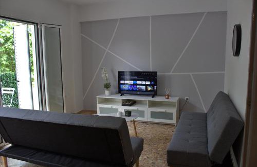 Petalidi House | Aμvrosia Petalidi Square - Free WiFi, Smart TV, 2' λεπτά από την παραλία