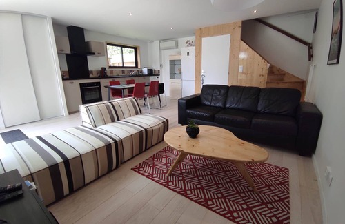 Messanges House | A 5 mn des Plages Chalet Neuf Bien Équipé Bâti Avec le Bois des Forêts Landaises