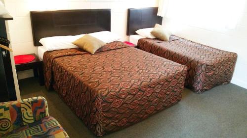 Emerald Hotel | A&A Lodge Motel