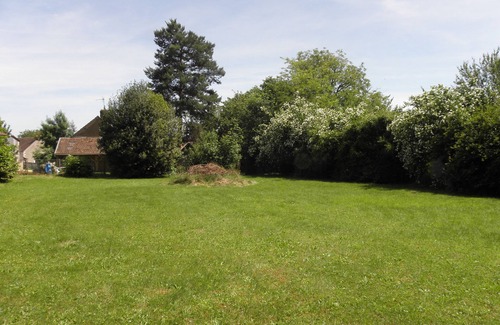 Sainte-Colombe-sur-Loing House | A Beautiful Longerre Farmhouse set in the heart of Burgundy