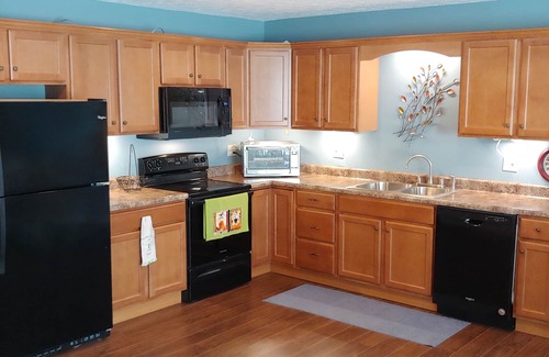 Wayne Apartment | A Beautiful Apartment in a Country Setting. Near 3 State Parks & 2 Golf Courses