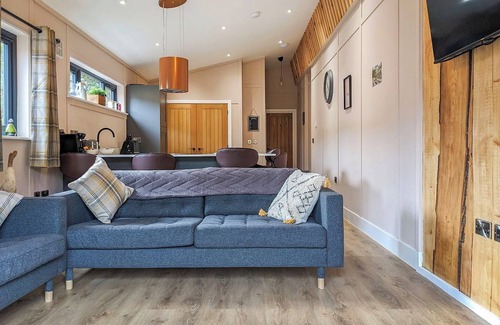 Chirk Bank Ski Chalet | A beautiful bespoke lodge perfect for a family escape with pets.