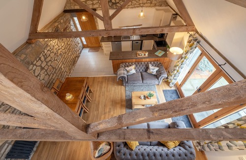 Ilton Cottage | A Beautiful converted barn, sleeps 6 with own hot tub and enclosed garden