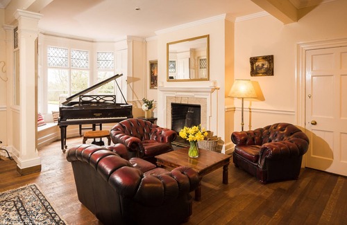 Wrington House | A beautiful home set in 11 acres of grounds, overlooking the Mendip Hills.