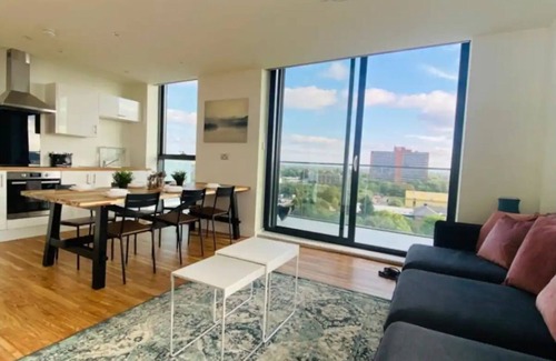 Trafford Apartment | A beautiful penthouse in the sky
