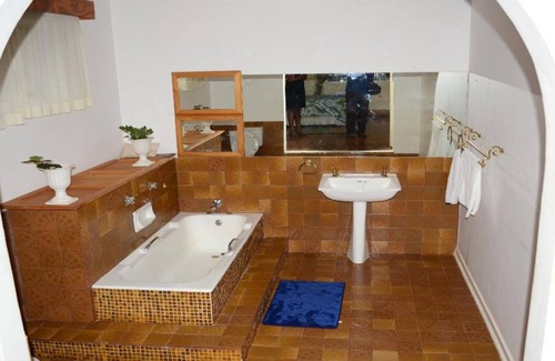 Bulawayo House | A beautiful spacious victorian house surrounded by a beautiful garden.