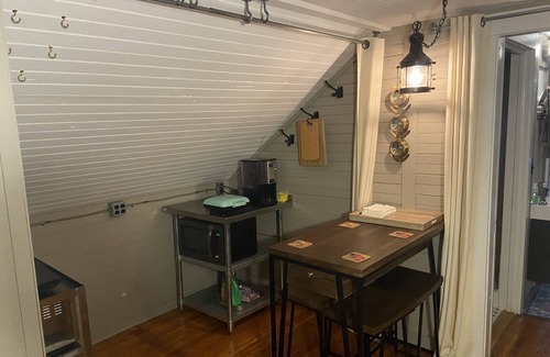 Avon Condo | A block to Beach and 2 to Bay: Cozy 2-bedroom Condo, Bay Head, New Jersey Shore
