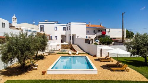 Almodovar e Graca dos Padroes House | A Casa da Cerca