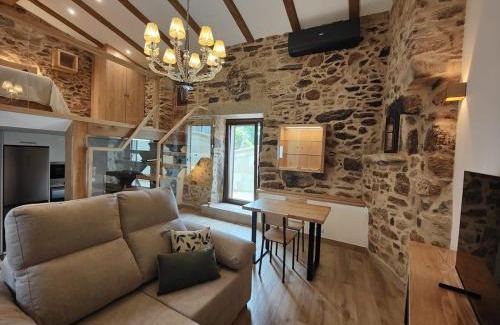 Vedra House | A Casa de Salvador - refugio rural con alma galega