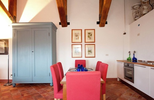 Rocca Grimalda Apartment | A Castle Stay in Wine Country