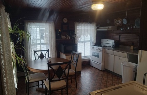 Indian Lake Apartment | A clean and cozy centrally located rental,walking distance to all amenities
