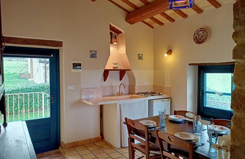 Castiglione Messer Raimondo Apartment | A comfortable 2 bedroom country apartment with private patio at La Stradella