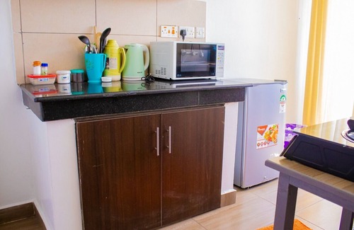 Ruaka Apartment | A cosy one bedroom at Ruaka