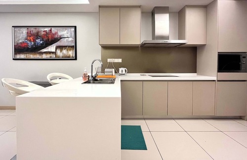 Golden Triangle Apartment | A Cozy High Floor Suasana KL Bkt Bintang