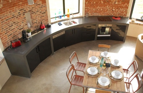 La Neuville Chant d'Oisel Cottage | A Dovecote in the countryside