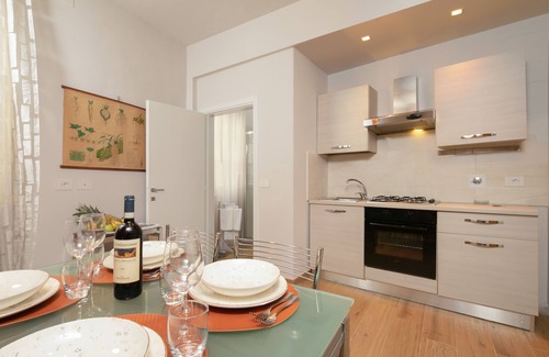 Sant' Ambrogio Apartment | A FEW STEPS FROM THE DUOMO Comfortable apartment in the historic center of Florence