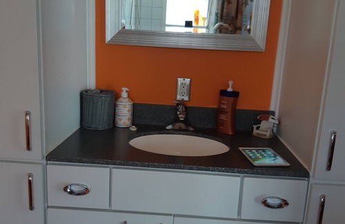James Bay Bed & Breakfast | A Float Home B&B in Fisherman’s Wharf