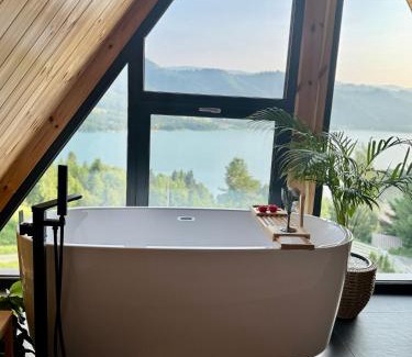 Bistrita Bargaului Cabin | A-Frame Belvedere Colibița