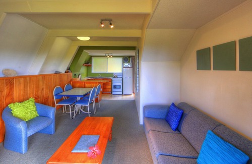 Norfolk Island House | A-Frame Chalets @ Mokutu