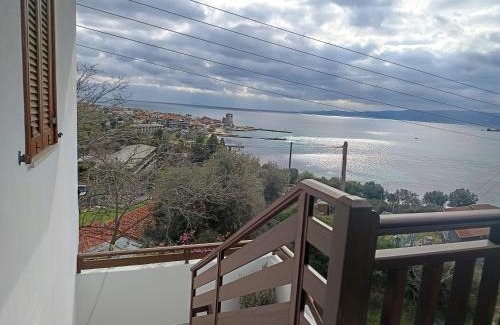 Ouranoupoli Apartment | A Fringe Of Blue