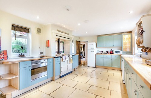 Langport Cottage | A gorgeous luxury cottage with something for all ages to enjoy.