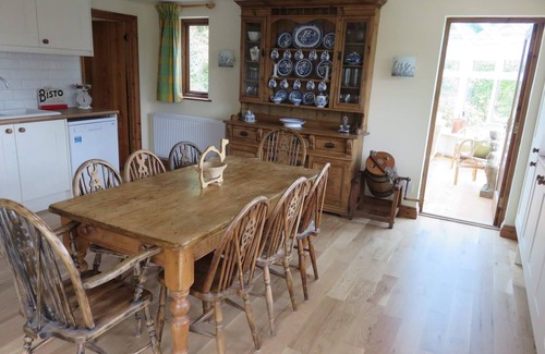 Llandeilo House | A hidden gem nestled in the Talley hills with valley views. Lliandeilo wales