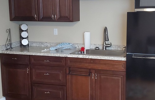 Citrus Springs Apartment | A Hidden Treasure: Spacious Studio with private entrance. Guests hate to leave.
