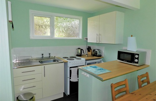 Cromer Ski Chalet | A holiday chalet that sleeps 4 guests in 2 bedrooms