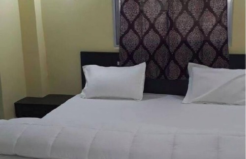 Agartala Hotel | A India Guest House AC Deluxe Room