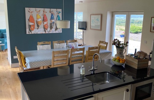 Ventry House | A little bit of heaven, Stunning Luxury waterfront Dingle Bay Property