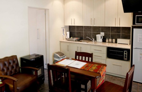 Bloemfontein Apartment | A Little Guesthouse