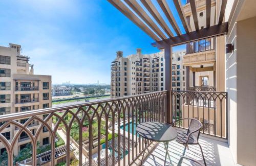 Umm Suqeim 3 Apartment | A Living One 1BR Apartment At Asayel 3, Madinat Jumeirah