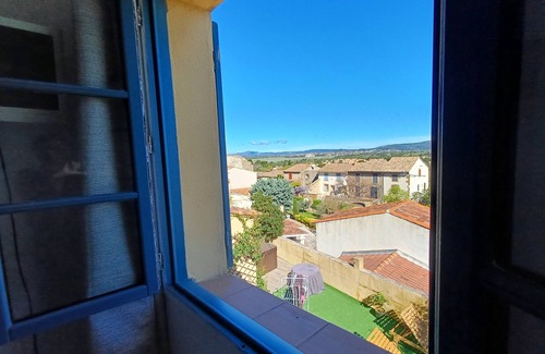 Lancon-Provence House | A Louer Jolie Maison de Village 4/5 Pers Avec Terrasse, spa et vue Dégagée