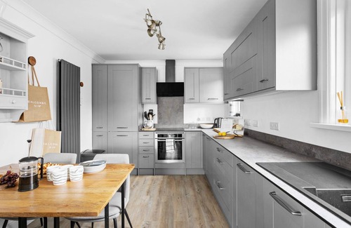 Torcross Cottage | A lovely cottage for couples in the pretty south Devon village of Torcross, South Hams with stunning