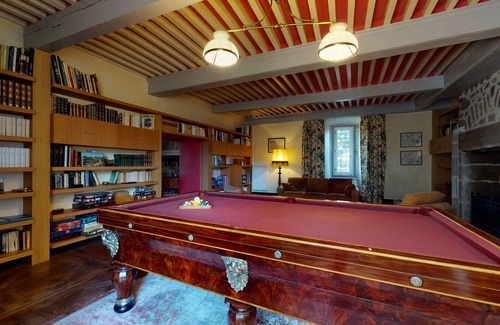 Cerzat Other | A luxurious chateau in the Auvergne in a remarkable setting!
