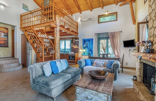 Marantochori Villa | A luxury, quiet villa with private pool, mountain views and 10 mins from the sea