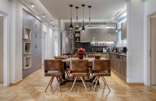 Plaka Apartment | A MINIMAL HAVEN BETWEEN THE ACROPOLIS AND SYNTAGMA