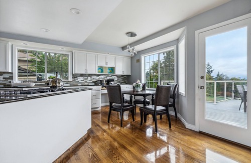 Auburn House | A Mountain View Retreat with pool, hot tub and more.