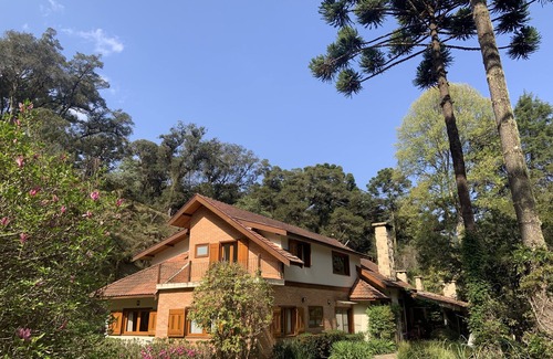 Campos do Jordao House | A paradise in the mountains - 2 lakes, stream, natural pool, 4.5 km from Capivari