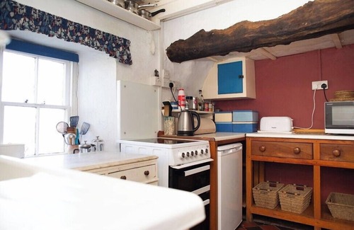 Newport Cottage | A peaceful retreat in the Pembrokeshire Coast National Park