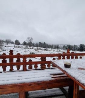 Zlatibor Ski Chalet | A Pine vikendica u srcu Zapadne Srbije