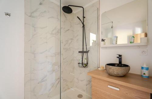 Saint-Georges-de-Grehaigne Apartment | A place of zen