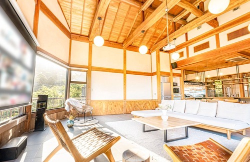Atami House | A rental villa in the mountains overlooking Ajiro Port with a natural hot spring - private resort gekitou/Atami Shizuoka