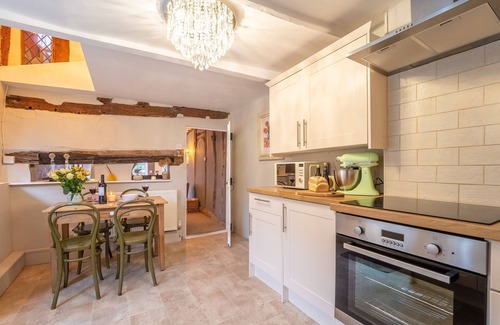 Lavenham Cottage | A romantic retreat for two, nestled in a historic medieval village.