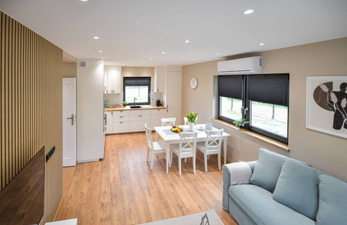 Oswiecim Apartment | A spacious apartment with a terrace. Equipped for people with disabilities.n