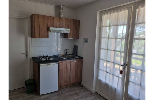 Saint-Chamarand Apartment | A studio in the N1 domain